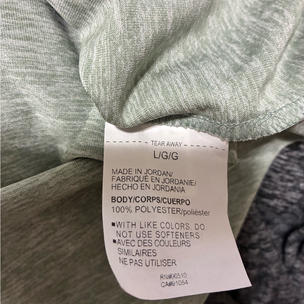 Under Armour Woman’s  Green Quarter-Zip Pullover - Picture 4 of 5